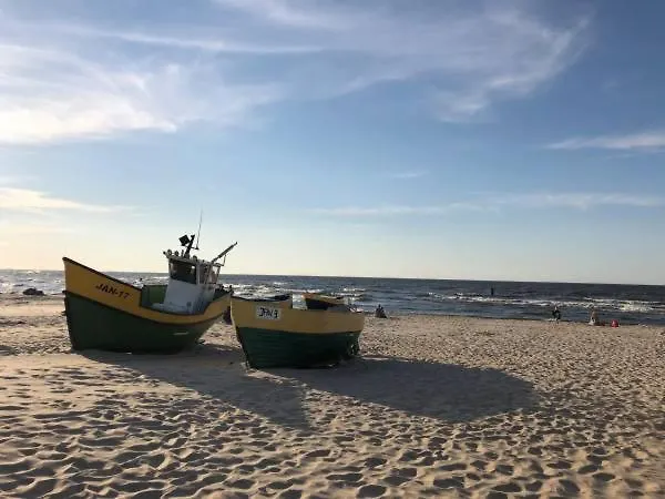 Ada Lägenhet Jantar